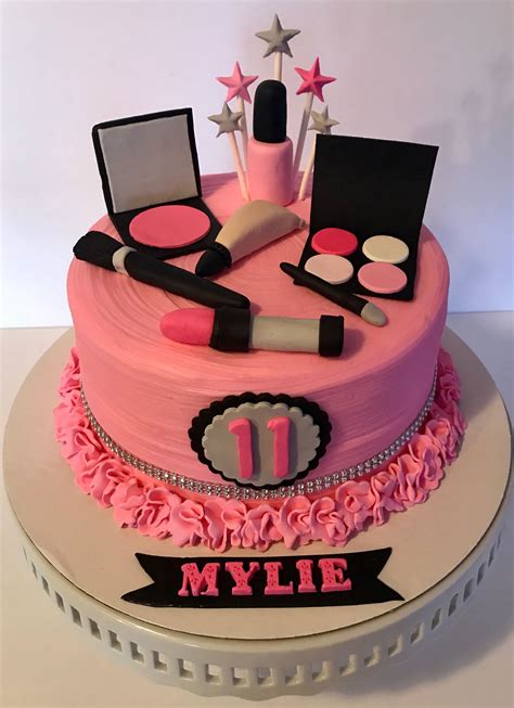 Makeup Theme Cake Ideas - IDEASQC