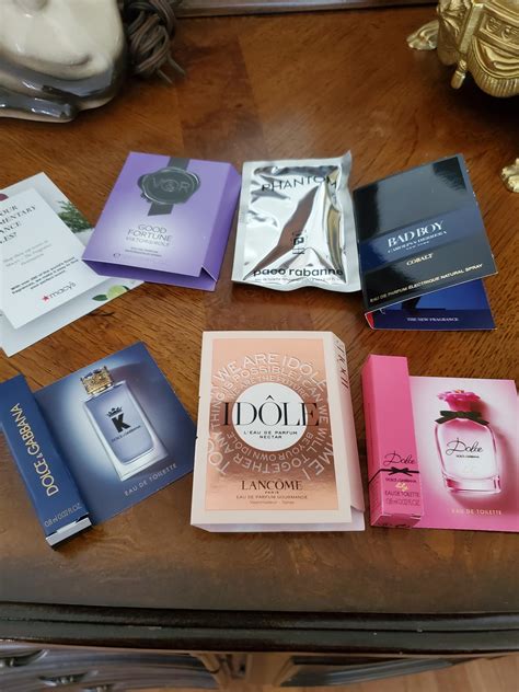 Free perfume samples from Macy's : r/BeautyBoxes