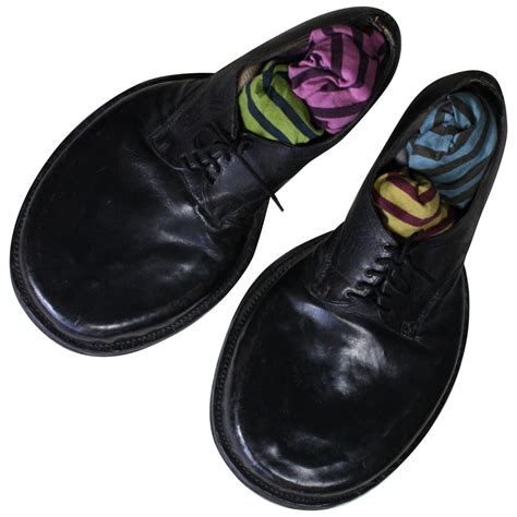 Fanciful Curly-Toed American Circus Clown Shoes at 1stDibs | curly shoes, curly toe shoes, curly ...