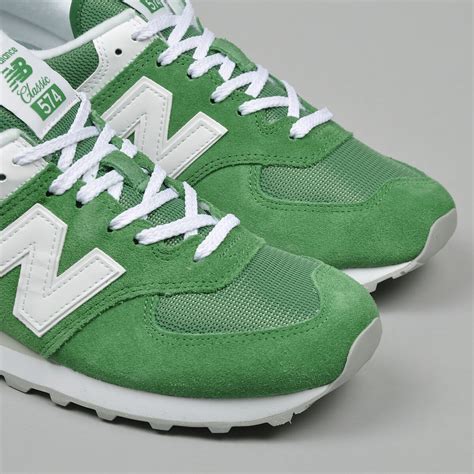 New Balance 574 V2, green | Beyond