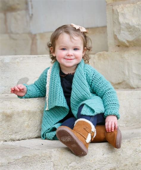 Blanket Cardigan for Kids - Free Crochet Pattern (18 months) | Crochet sweater pattern free ...