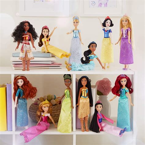 Disney Princess Royal Collection - all 12 Royal Shimmer dolls in one playset - YouLoveIt.com