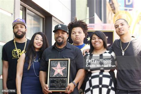 Ice Cube Family Photos and Premium High Res Pictures - Getty Images