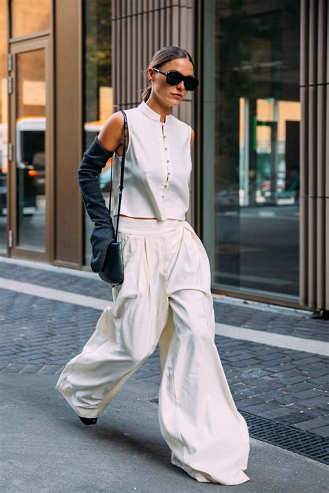 10 All-White Outfits for Women to Wear—Even After Labor Day | Vogue