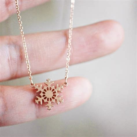 Snowflake Necklace - Etsy