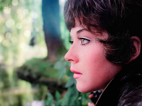 Linda Thorson - Tara King