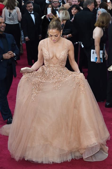 Jennifer Lopez in Elie Saab at the 2015 Oscars | Jennifer Lopez's Dress at the Oscars 2015 ...