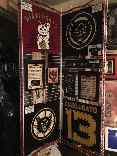 Built A New Merch Display For My Band : Miscellaneous Rumbles : The ...