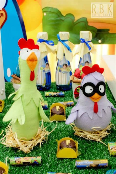 chicken birthday party theme 8 | Party Ideas - Little People | Pinter…