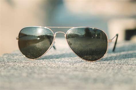 The 6 Best Aviator Sunglasses To Cop for a Timeless Pair of Shades ...