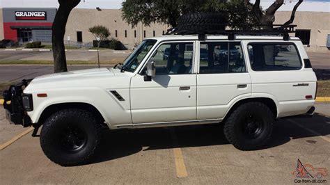 Alpine White FJ62 Restoration