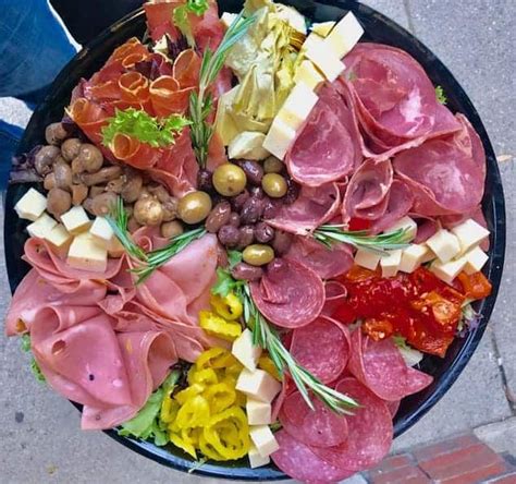 Cold Cut Platter: Perfect Portions of Deli Meat