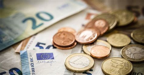 Irish consumers more optimistic about investing their income in 2023