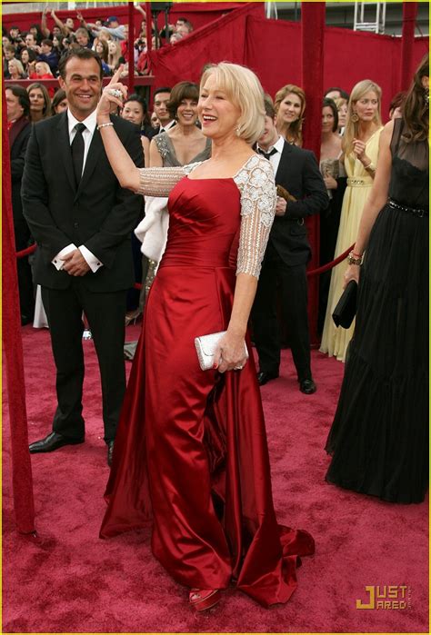 Helen Mirren @ Oscars 2008: Photo 952191 | Helen Mirren, Oscars 2008 Pictures | Just Jared