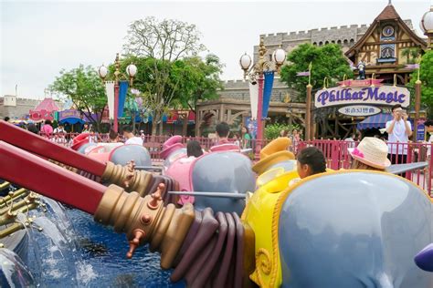 Hong Kong Disneyland Rides List