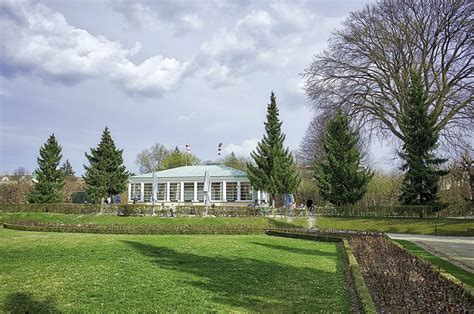 2018-04-24 SPRING IN THE SCHÖNBRUNN GARDENS - heyyouphoto.com