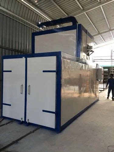 Double Door 200-300 Industrial Powder Coating Oven, Capacity: 2000-3000 ...