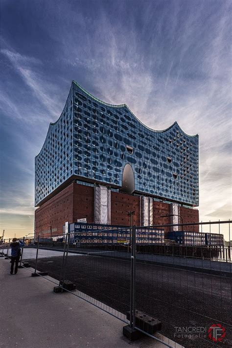 Elbphilharmonie: | Hamburg, Architektur, Herrenhäuser