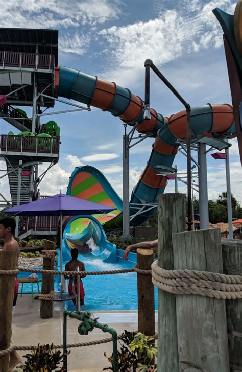 Aquatica Orlando Reopening: 6 Tips | Green Vacation Deals