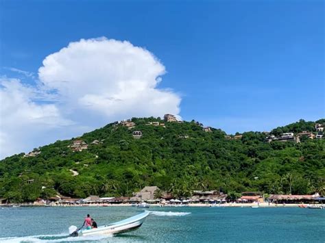 The Ultimate Guide to Surfing in Zihuatanejo - Surf Atlas