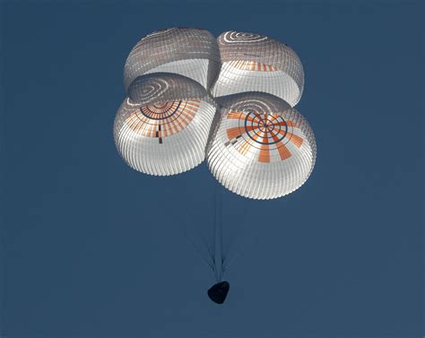 SpaceX Crew Dragon Freedom spacecraft Heads For Splashdown - SpaceRef