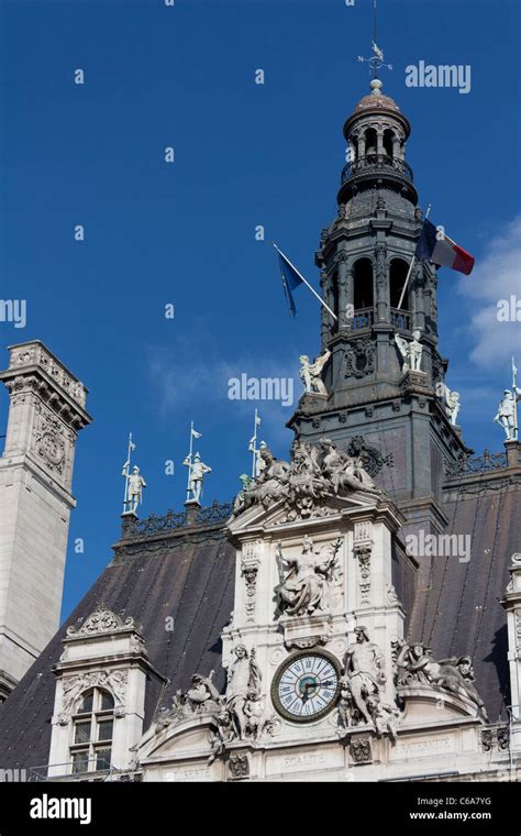 Town hall paris hi-res stock photography and images - Alamy