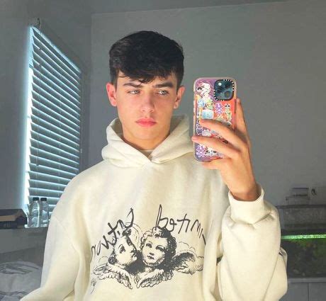 Kyle Thomas [TikTok Star] Bio, Wiki, Age, Family, Net Worth, Image ...