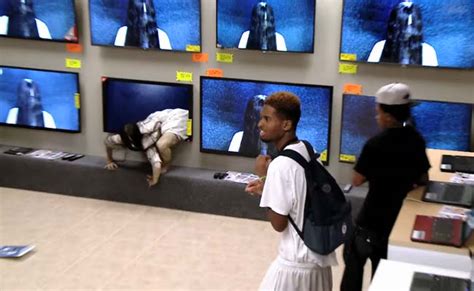 'Ghost' From The Ring Pranks Shoppers In TV Store. Over 3 Million Views