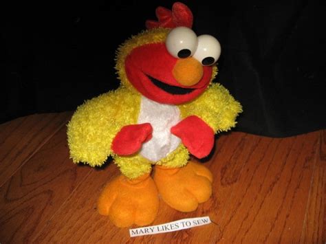 Elmo Chicken dance singing and talking doll 12" tall 2001 with batteries