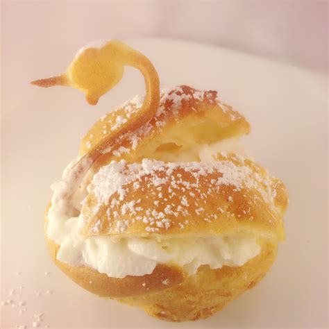 Swan Cream Puffs and Eclairs