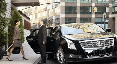 Luxury Car Chauffeur Service: Enjoying the Benefits of Traveling in Style and Comfort - Miami ...