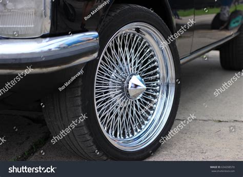 Car Shiny Retro Wheels Stock Photo 634208570 | Shutterstock