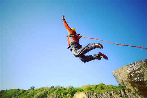 Thrilling Bungee Jumping In USA • Travel Tips