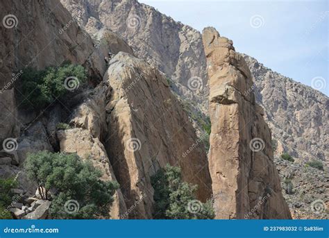 Eastern Hajar Mountains, Oman Stock Photo - Image of plateau, badlands ...