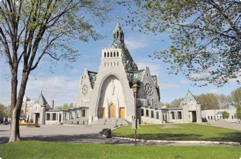 Our Lady of the Cape Shrine and the largest Canada Casavant organ - Pilgrim-info.com