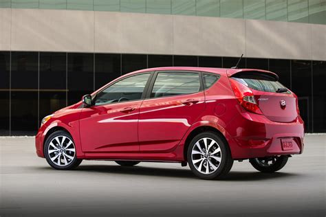 2017 Hyundai Accent Hatchback: Review, Trims, Specs, Price, New Interior Features, Exterior ...