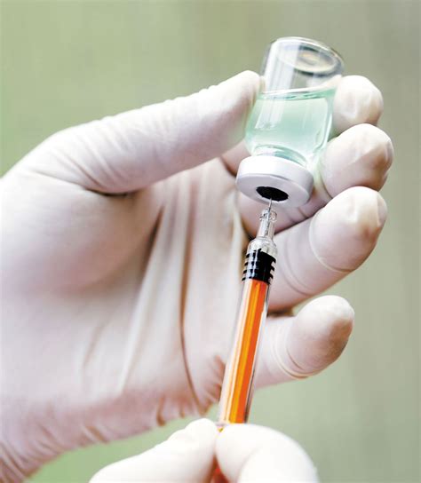 Expert panel recommends new shingles vaccine - Harvard Health