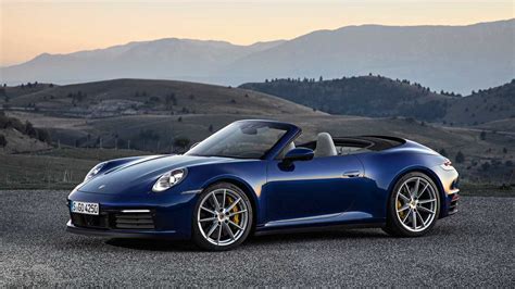 Novo Porsche 911 Cabriolet estreia com mais tecnologia e potência