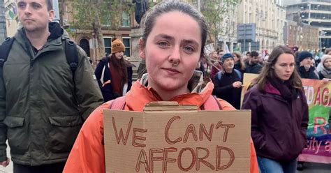 3,000 take to Dublin's streets for housing protest - LIVE updates ...