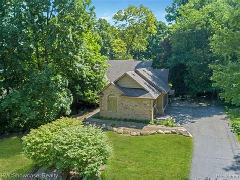 Clarkston, MI Real Estate - Clarkston Homes for Sale | realtor.com®