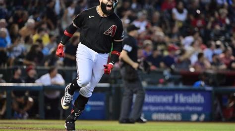 Diamondbacks option struggling 3B Emmanuel Rivera to Reno