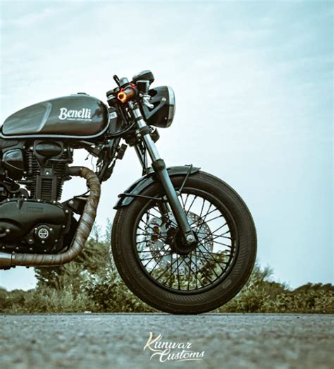 Benelli Imperiale 400 Cafe Racer "Rangaar" by Kunwar Customs - MOTOAUTO