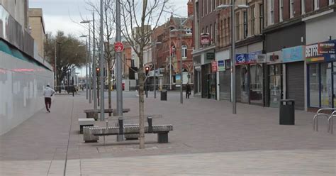 Eerie photos show Hull city centre is deserted after coronavirus ...