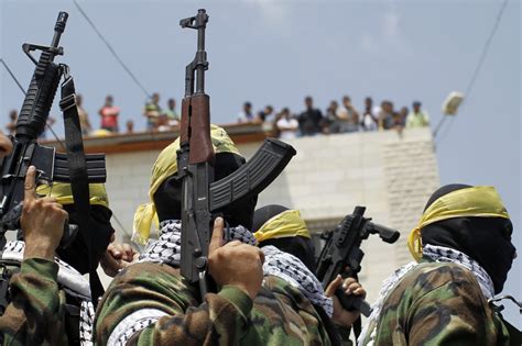 Spectators to War, West Bank Residents Hail the Hamas Fight Against ...