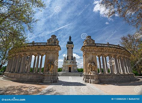 Monument To `Alfonso XII` in the `Parque Del Retiro` Stock Photo ...