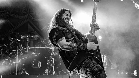 Machine Head Release Anti-Valentine's Day Song "Circle the Drain"