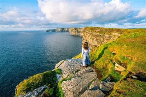 The Ultimate Guide to Visiting the Cliffs of Moher in Ireland