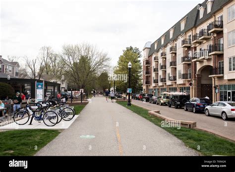 The Monon Trail passes through the Arts and Design District in Carmel, Indiana, USA Stock Photo ...