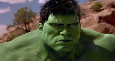 I Choose To Stand: Movie Review: Hulk (2003)