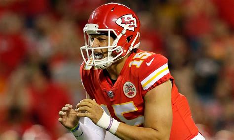 WATCH: Patrick Mahomes throws 2 touchdown passes vs. Bengals